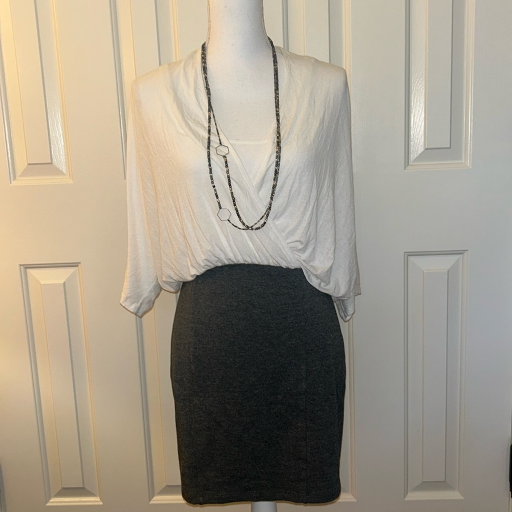 Splendid dress, stretch with dolman sleeve and built in tank liner top